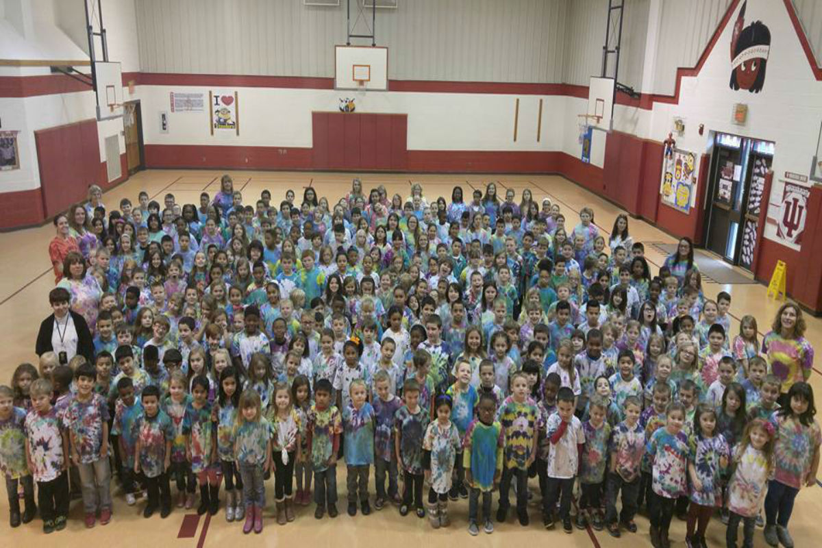 Jones Elementary Celebrates Academic Success with Tie Dyeing