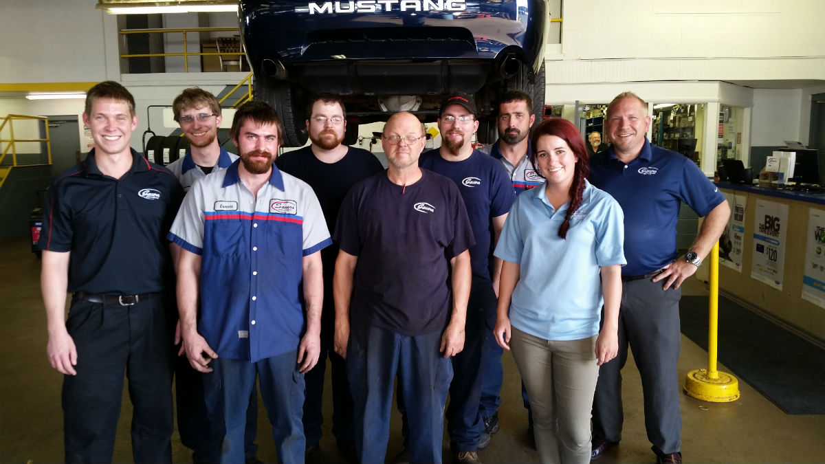 For Sauers Ford Lincoln Service Manager, Ryan Stewart, Business is About Respect
