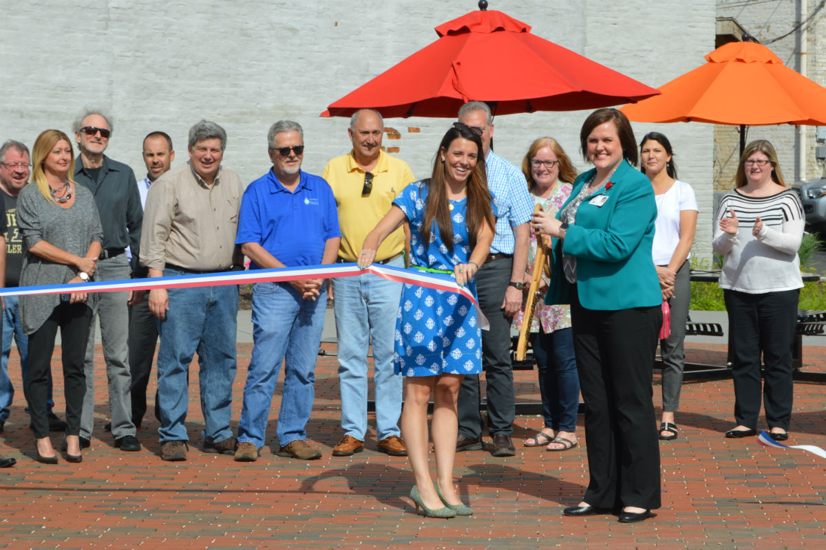 Greater La Porte Chamber of Commerce Hosts Ribbon Cutting Ceremony for Plaza 618
