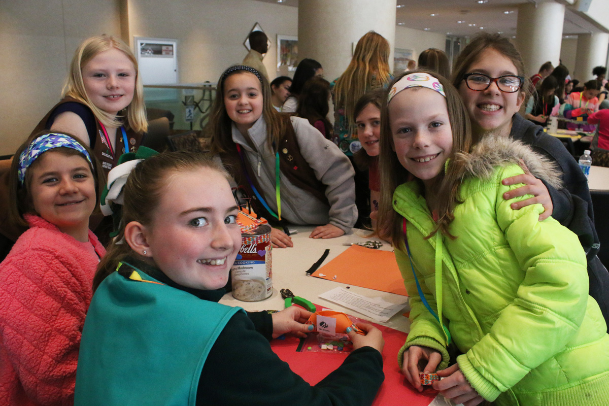 NIPSCO Employees Mentor, Develop Girl Scouts with 2017 Introduce a Girl to Engineering Day
